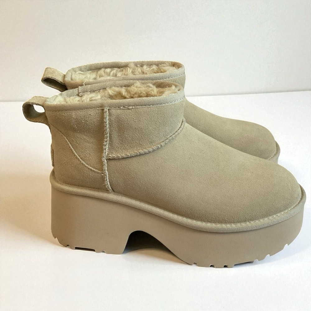 UGG Classic Ultra Mini New Heights Women's Platform Boot Size US 8 Tan EU-39 NEW